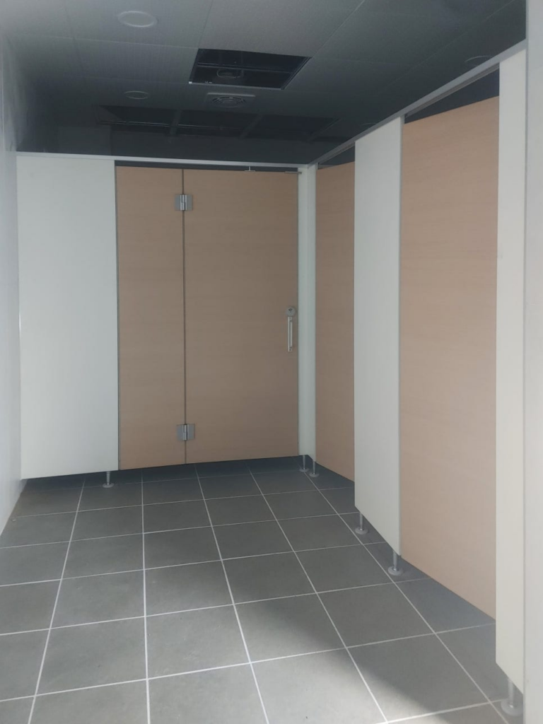 강화(강화군) 큐비클 연구소 큐비클 자재 판매 & 시공 후기: 오크 메이플 & 크림색의 완벽한 조화 (1900mm 높이) 15 image 681