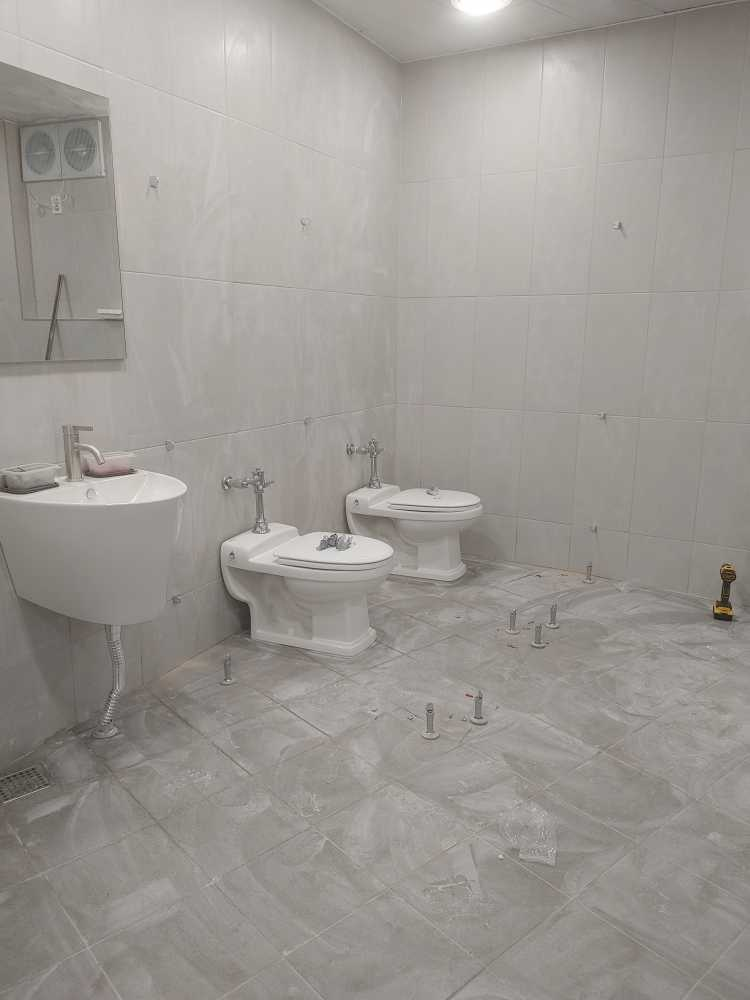 평택(평택시) 큐비클 화장실 칸막이 시공: 진회색 무광의 모던한 변신 17 image 291