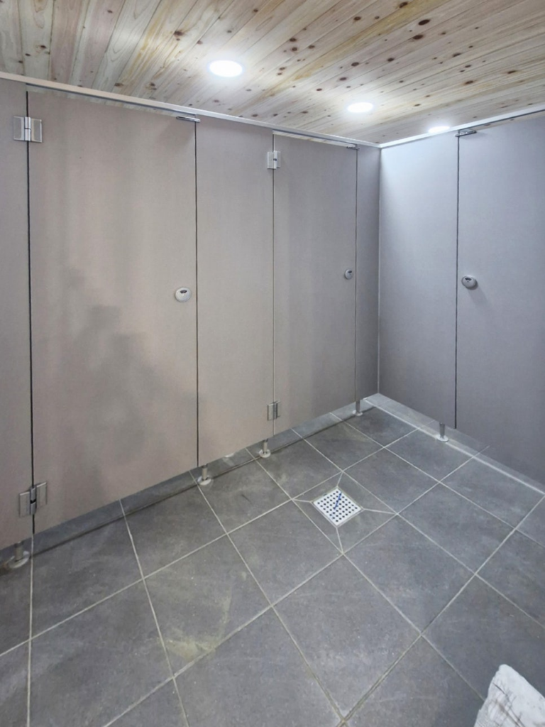 여주(여주시) 큐비클 화장실 칸막이 회색 헤어라인 큐비클 설치 공사 6 image 152